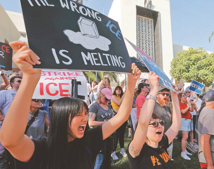 全美至少300座城市抗議暴力移民執法