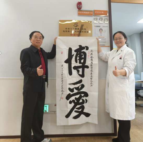 紮根人民 書法“五進”——曾昭才先生的藝術堅守與人民情懷