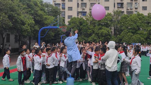 二七區淮河東路小學舉辦2026年科技節暨工程教育成果展