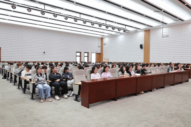 山西大同師範高等專科學校成功舉辦大學生模擬政協提案徵集專題講座