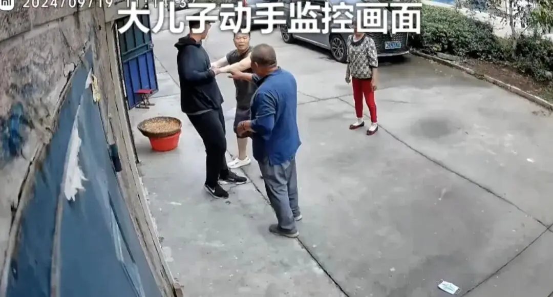 男子懷疑結婚22年兩兒子非親生！起訴前妻討回贈予的2套房產