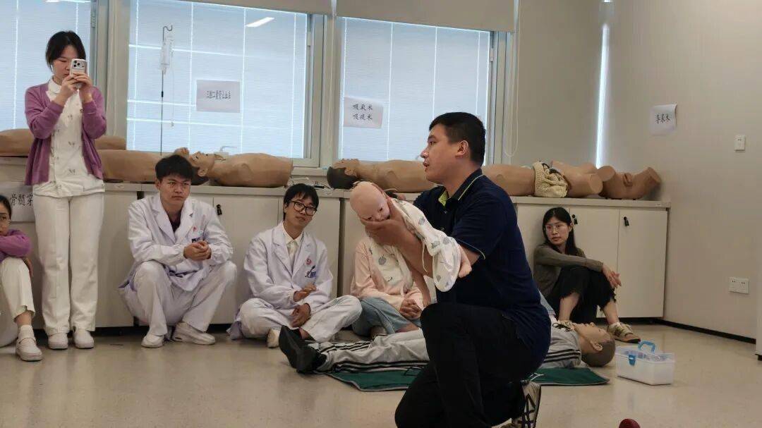 新聞集錦丨聚力盆底診療前沿，共築女性健康防線