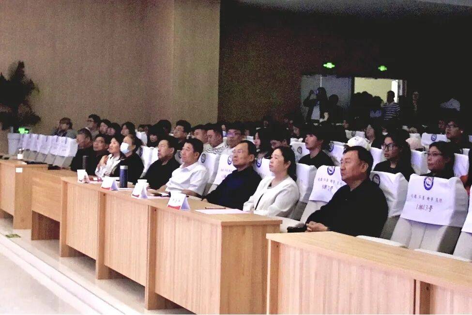 濮陽醫學高等專科學校舉辦心理健康教育專題講座