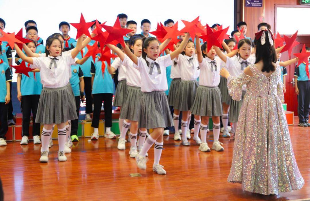 原創臨沂三河口小學開展主旋律歌曲合唱展演活動