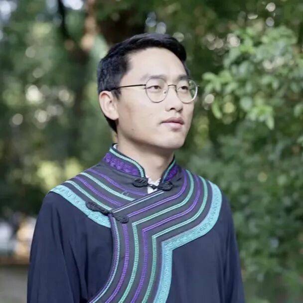 曾因畢業論文“致謝”走紅的涼山小夥蘇正民，有好訊息