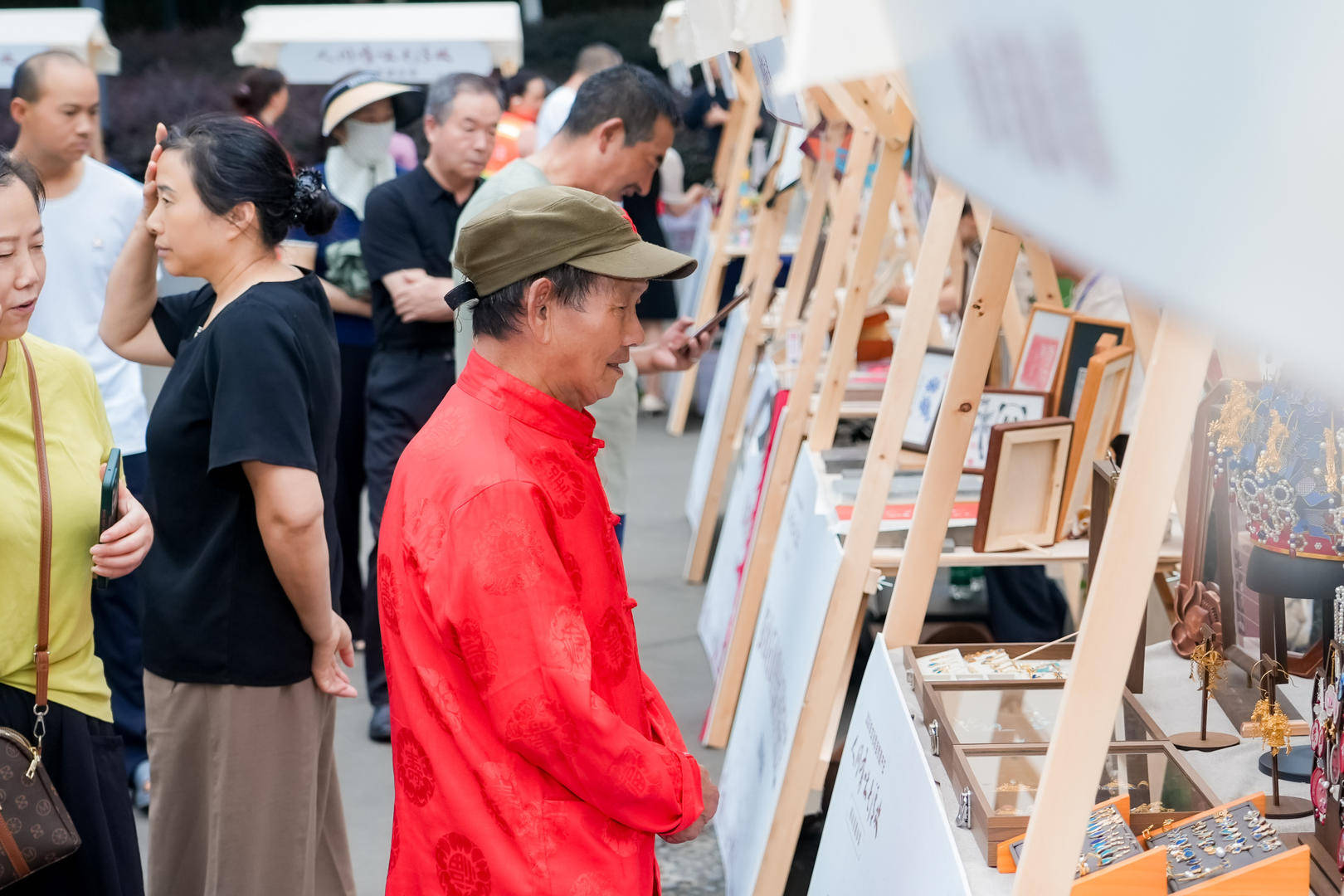 人間有味是清歡，東坡肘子隨便嘗！四川眉山集中展出60餘項非遺美食