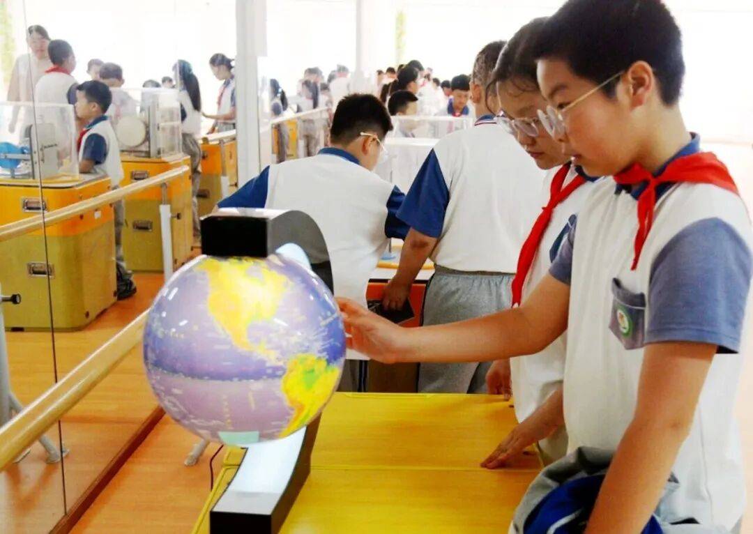 科技點亮夢想 創新築夢未來 | 圃園街小學首屆科技節精彩開幕