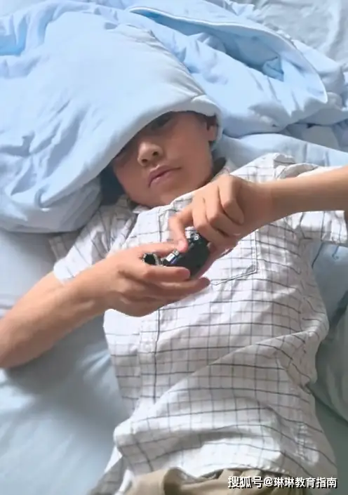 原創“你兒子專注力廢了”，小學男生沉迷“貓小九”，過來人看清現實