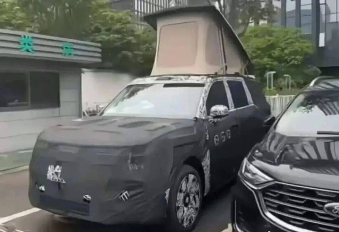 原創小米汽車不玩沙發彩電了，直接上床