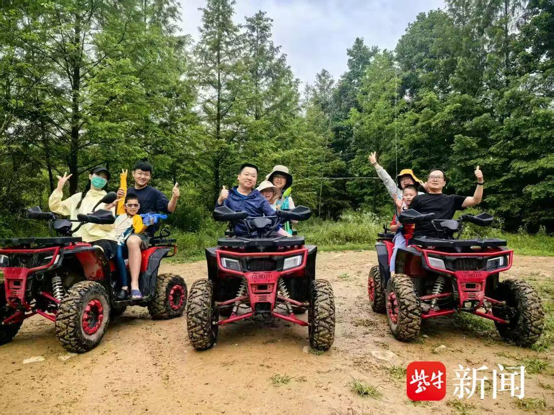 家裡的“超人”被定格！鎮江中山路小學推出特殊作業，用鏡頭和行動感恩父愛