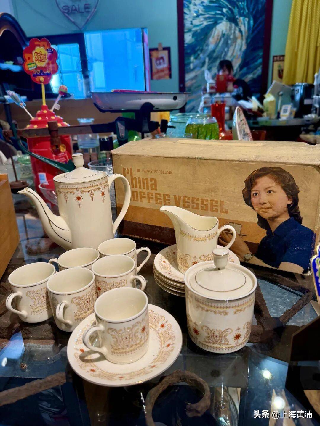 鄭愷都來選衣服！這家開了9年的中古小店，收藏的每一樣都是老上海的煙火碎片！