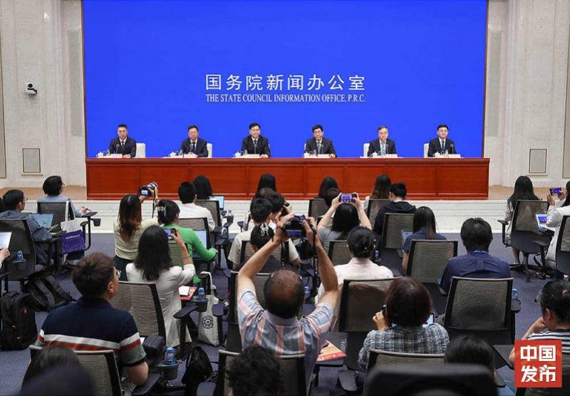 駁“少數民族強迫勞動”指控，人大法工委亮7種法律文字反擊