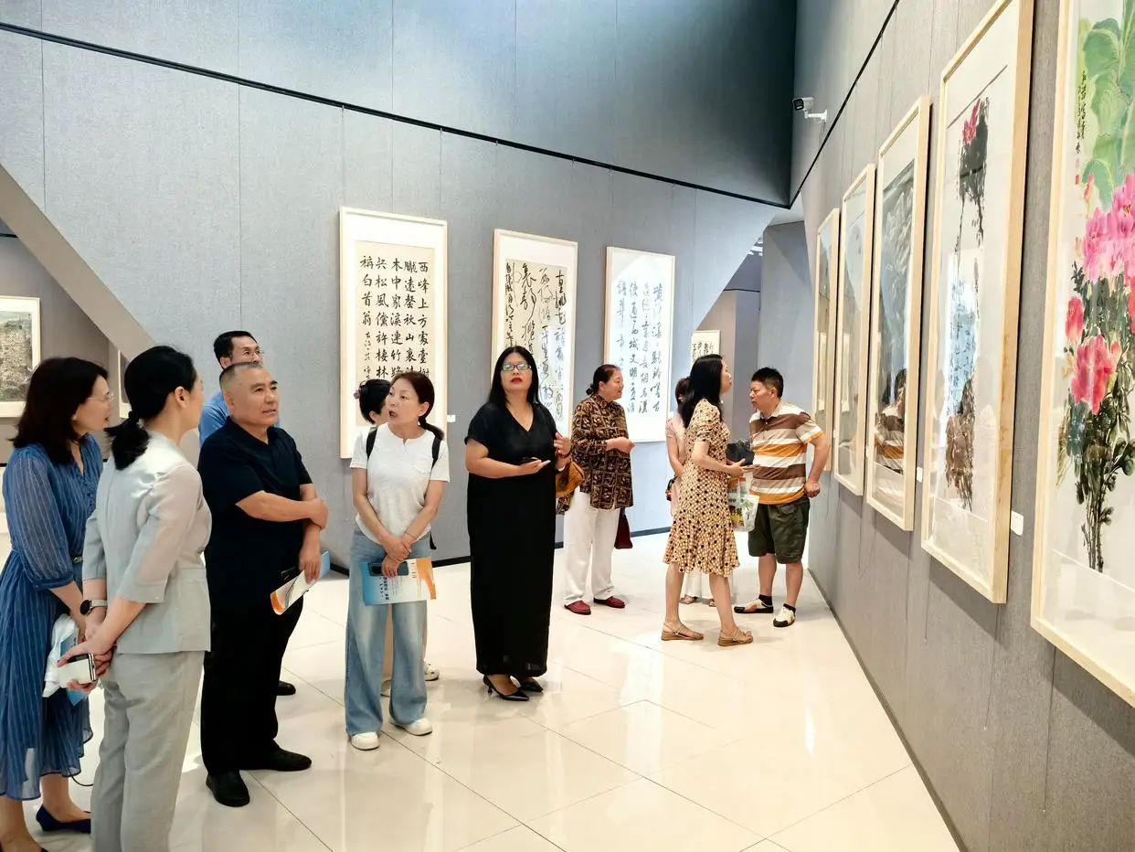 “一箋紙墨 萬里絲路”美術書法作品巡展鄭州站啟幕