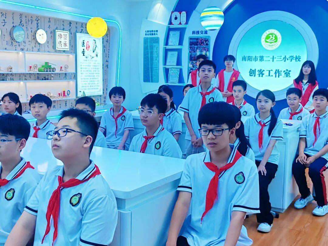科技教育|南陽師範學院機器人科普團隊走進市二十三小