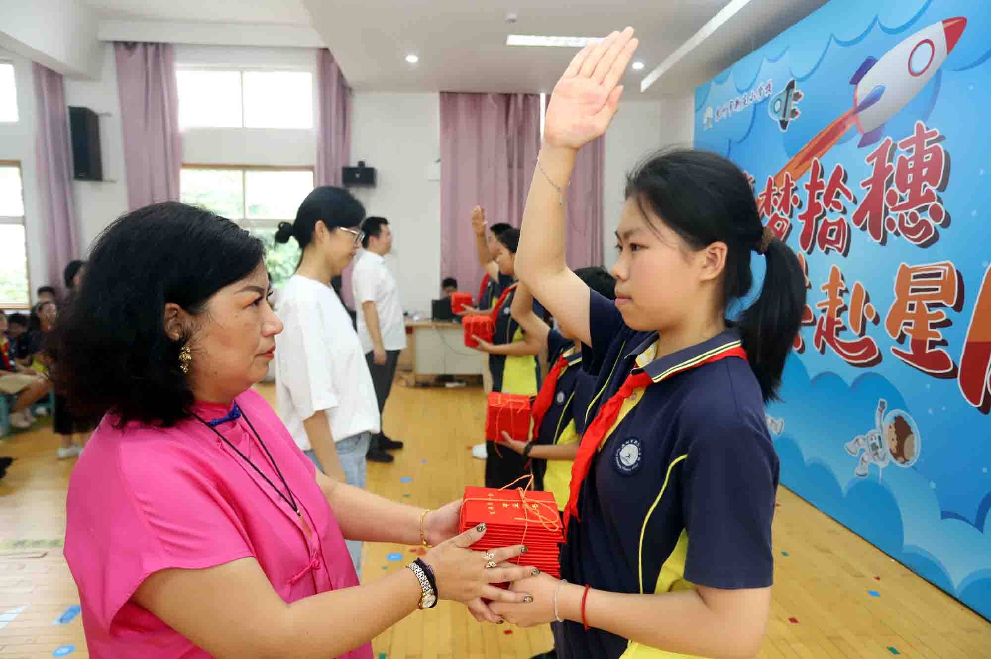 蘇州市新莊小學舉行六年級畢業典禮