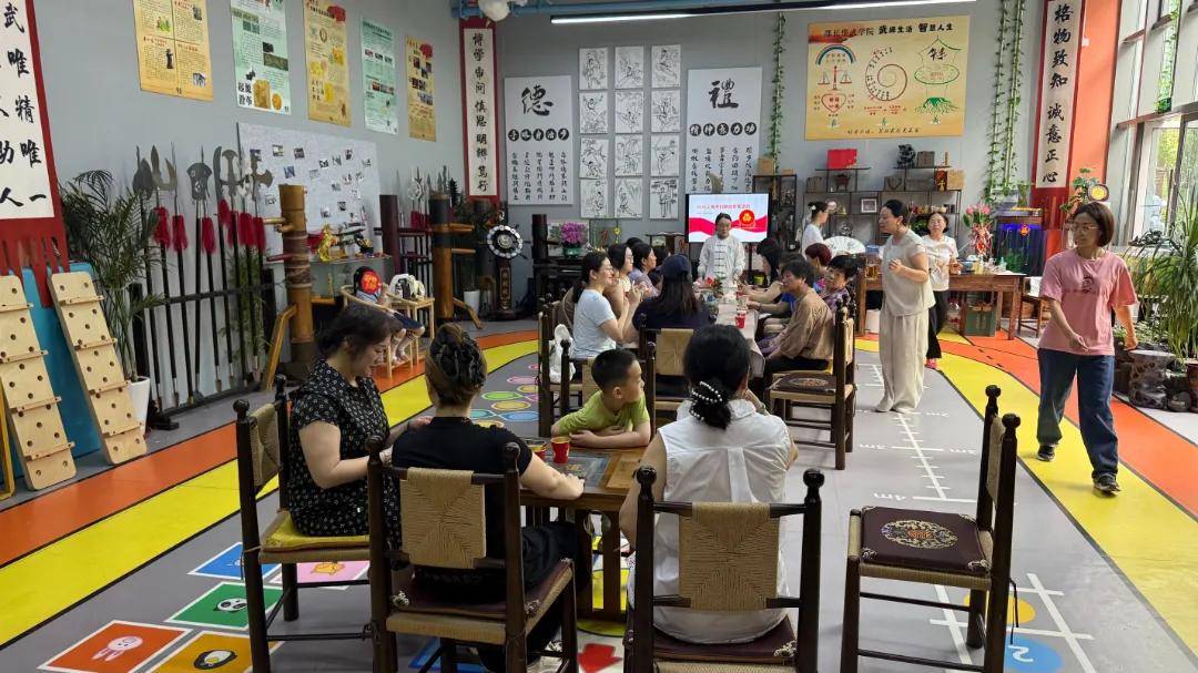 端午康養潤巾幗 傳統功法護健康——市婦聯關愛女性養生活動走進寶山武學源