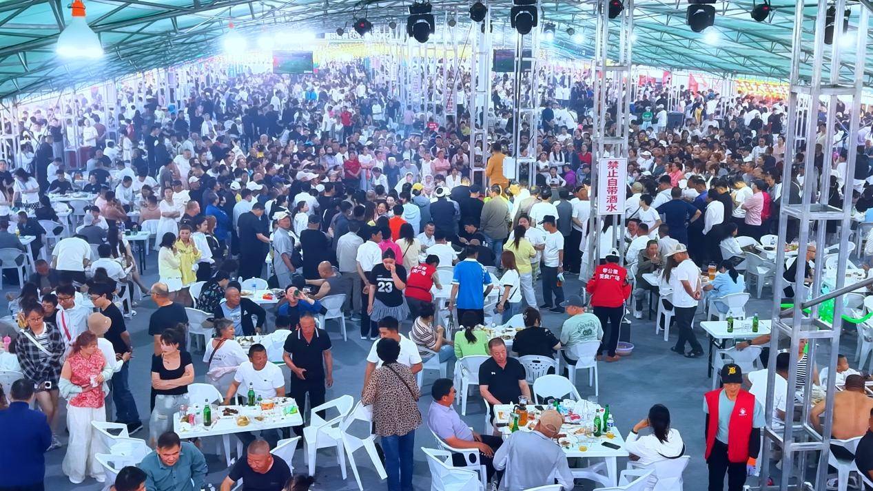 鶴崗：零公里美食廣場點燃城市“夜經濟”新引擎