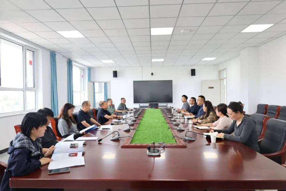 山西大同師範高等專科學校與雲州區教育局及多所小學開展合作對接座談會