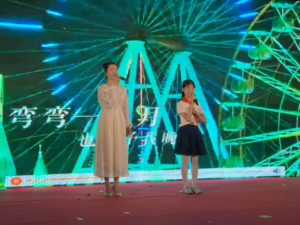 畢業啦 ！二七區長江東路第三小學畢業典禮以科創赴家國理想