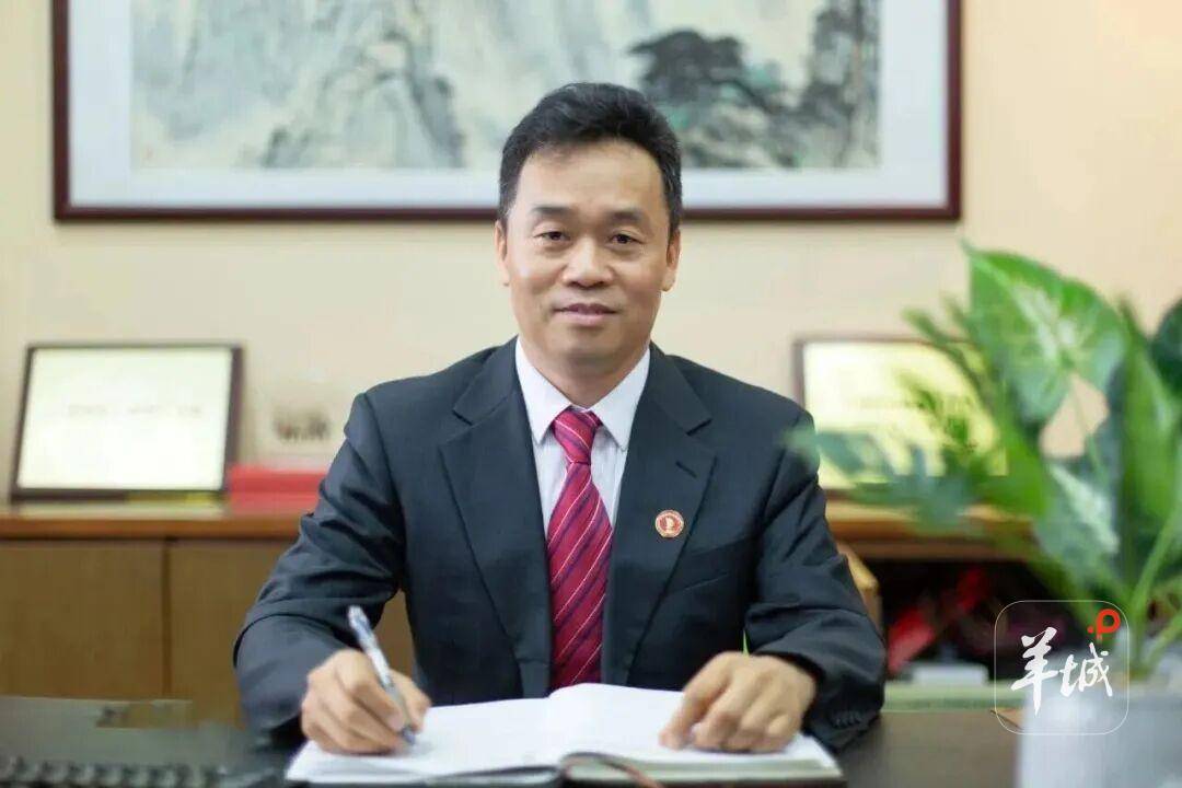 廣州增城重點引進！省特級教師王守亮出任新塘中學校長