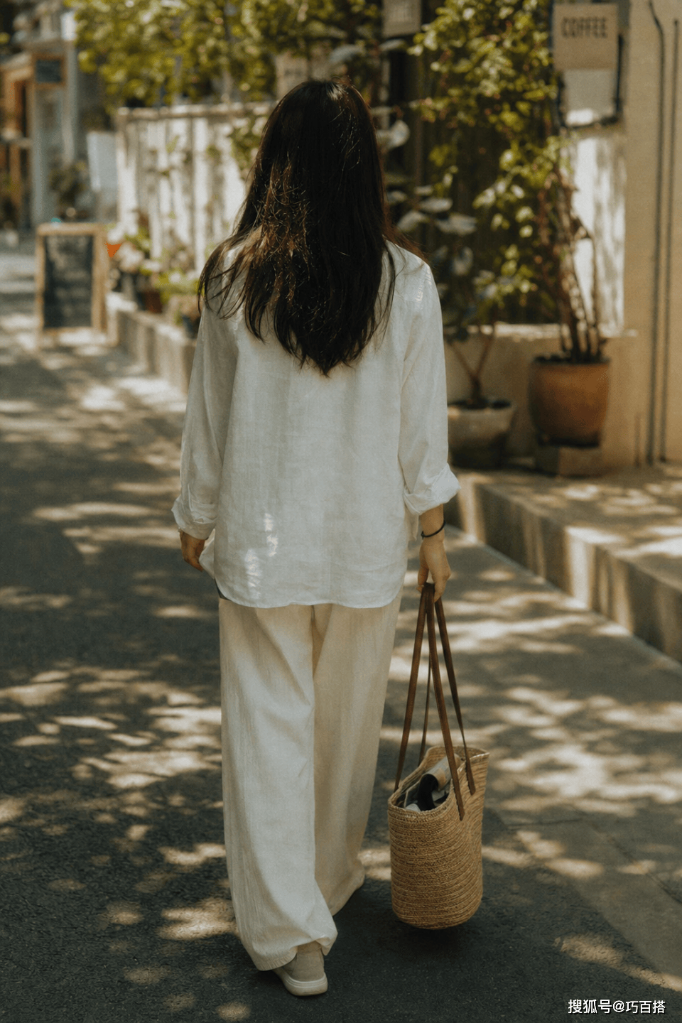 原創搬家後我只留了這5件衣服，卻比以前穿得好看多了