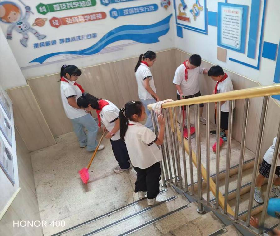 合肥市躍進小學：勞動踐初心 感恩送清涼