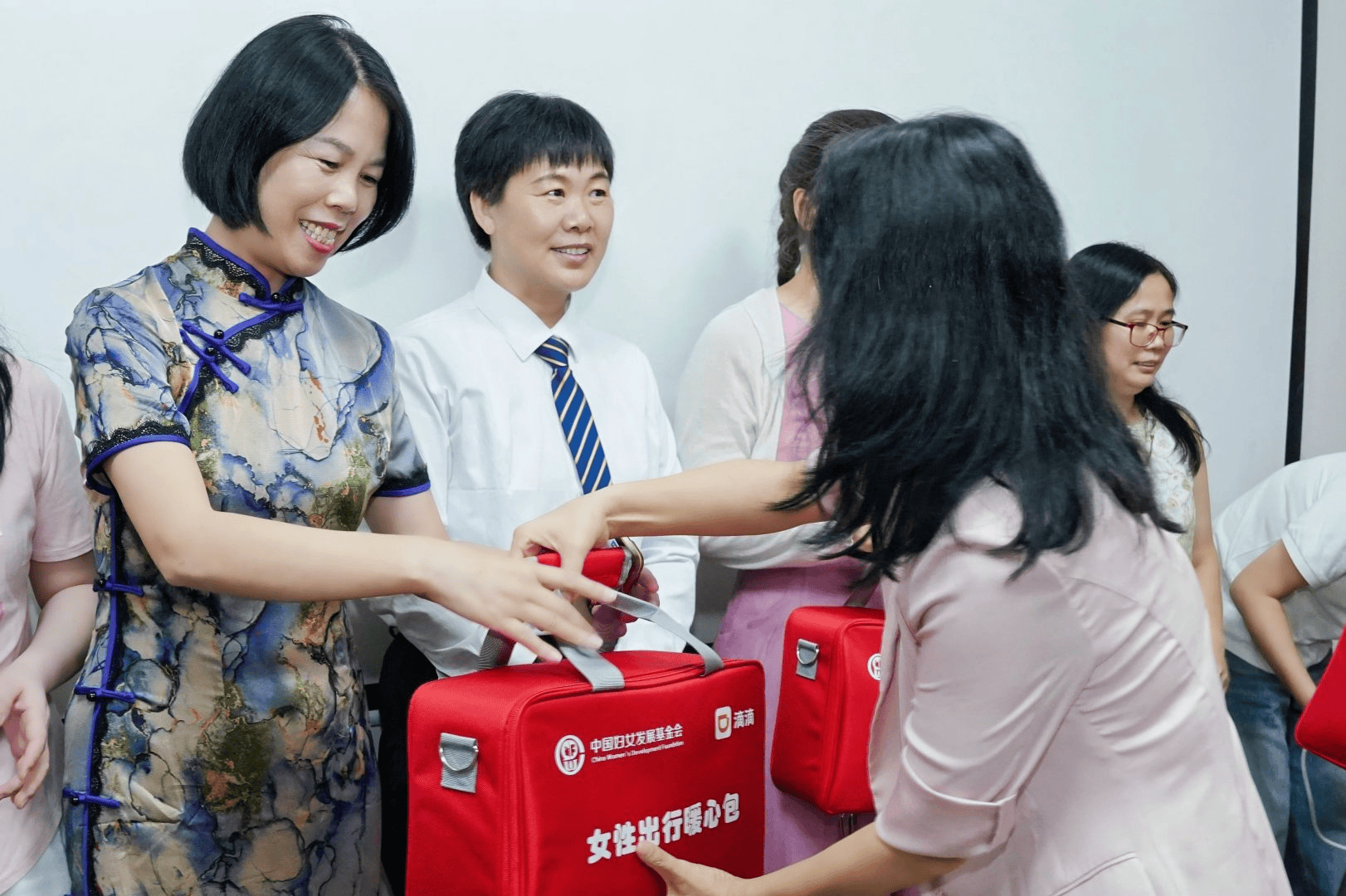 @深圳女性網約車司機，請接收這份“夏日禮包”
