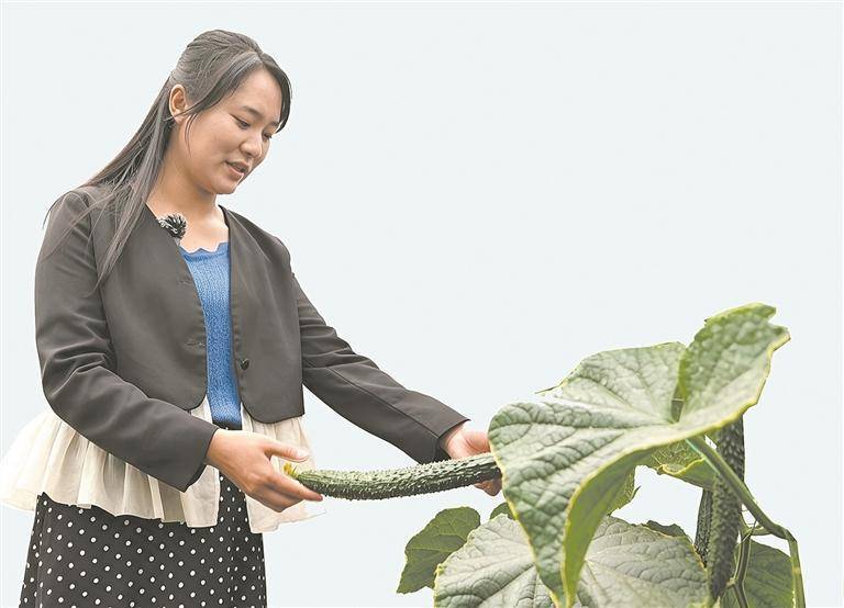 深耕移民社羣 帶領鄉親致富