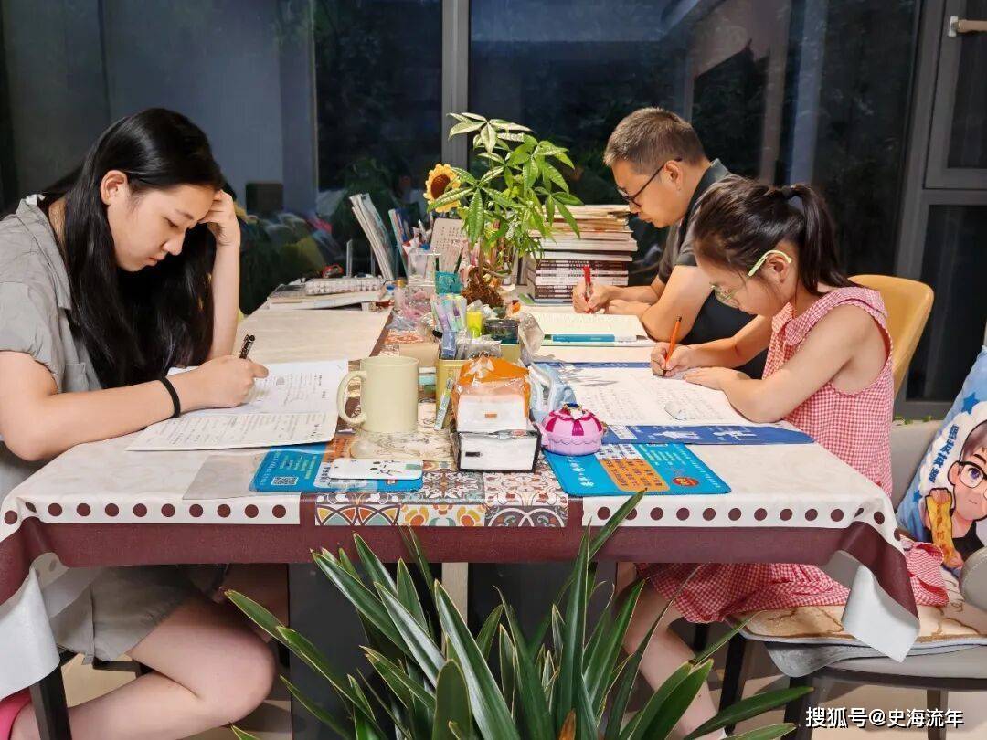原創不務正業嗎，44的父親逆襲985研究生，引發全網激烈爭議