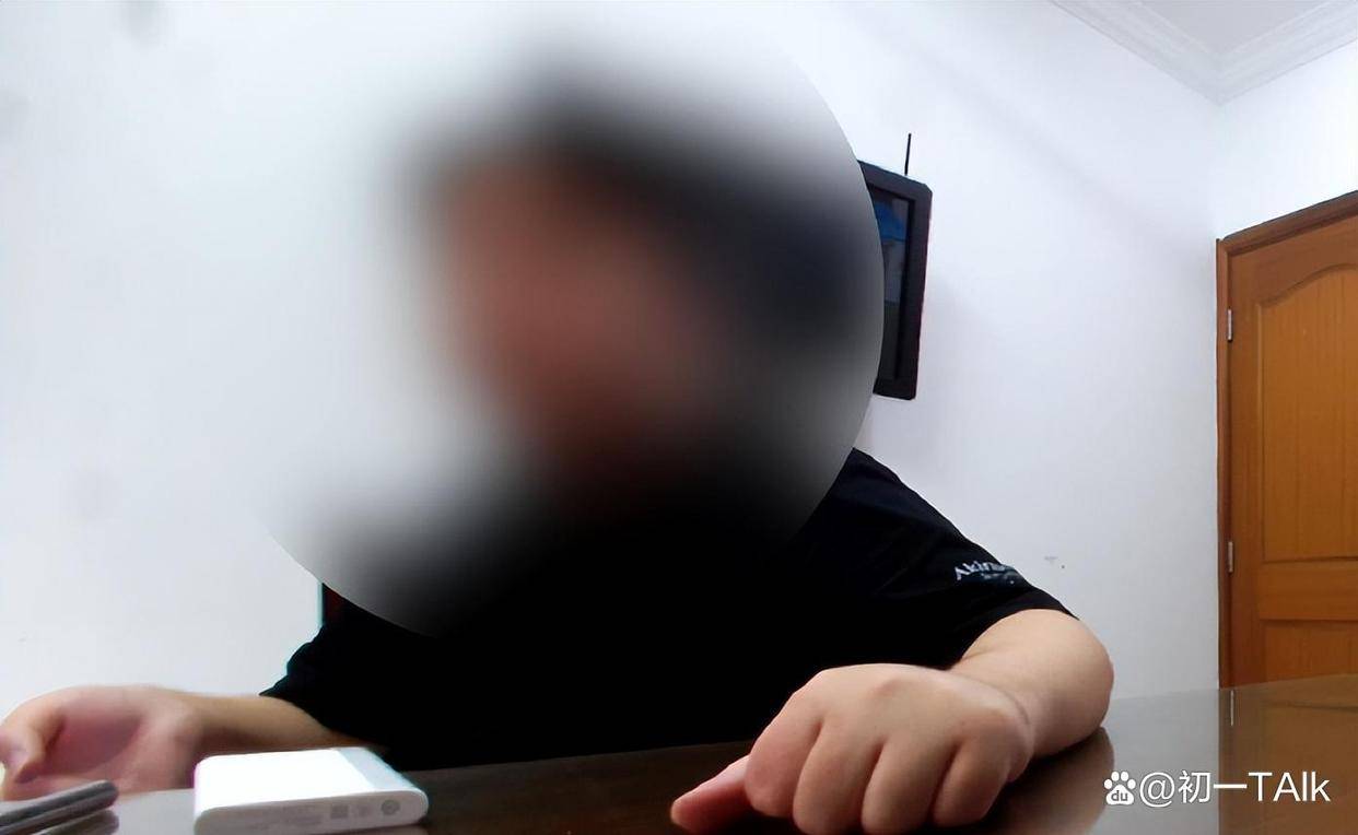 赴日留學生半個月內兩次回國，向父母催要58萬！