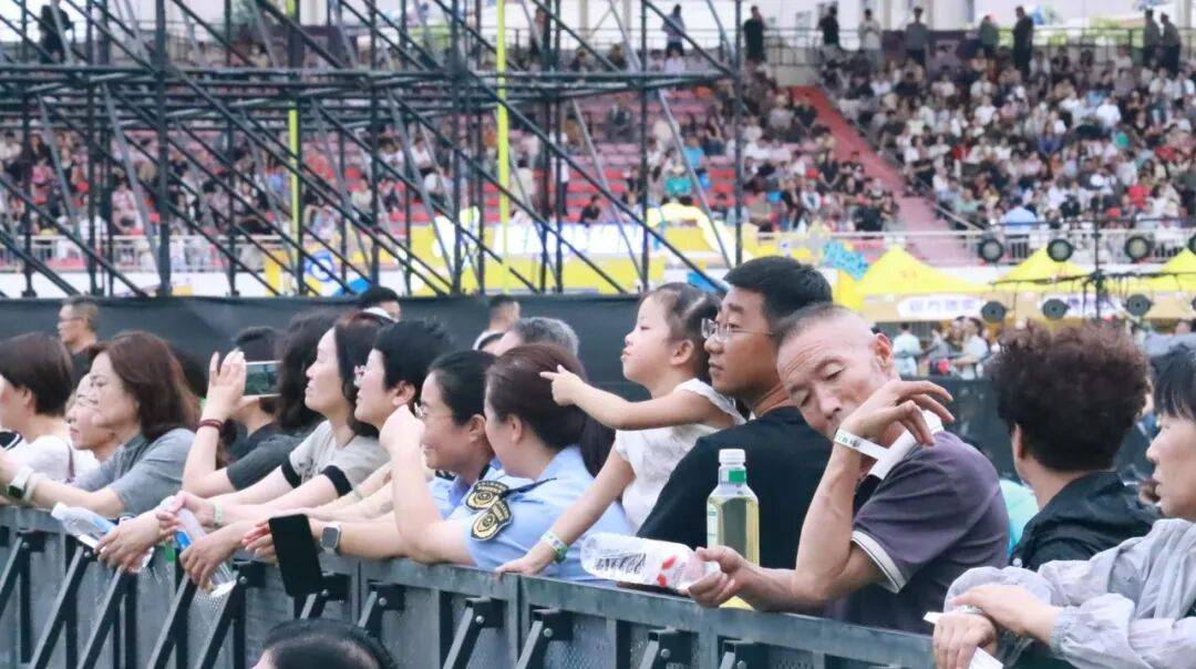 圖集 | 音浪燃鎳都！一起收藏礦冶之聲音樂生活節的滾燙瞬間