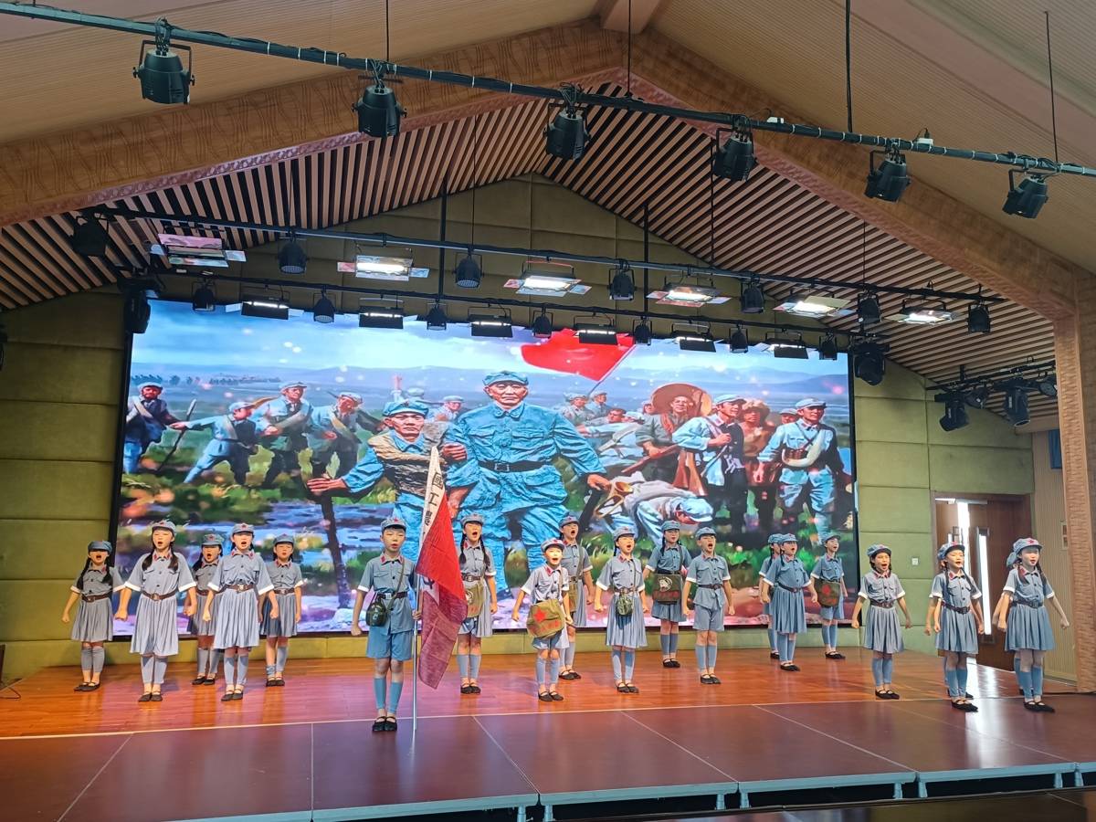 紀念長征勝利90週年，武漢一小學用“沉浸式思政課”點亮開學第一課