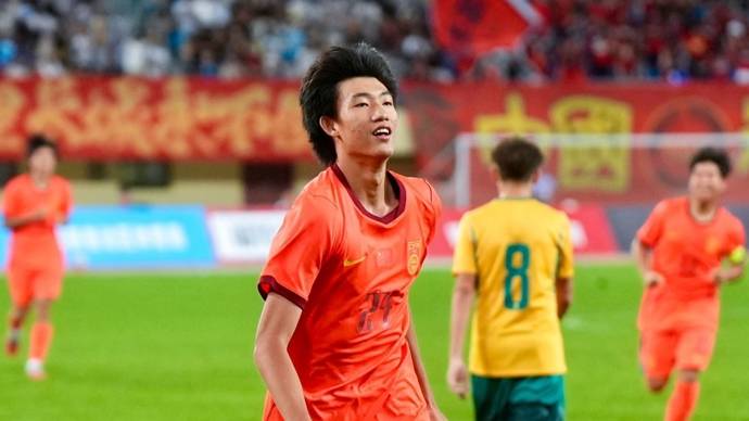 觀察：17歲高中生入選中國男子成年國家隊，是天賦異稟還是拔苗助長？