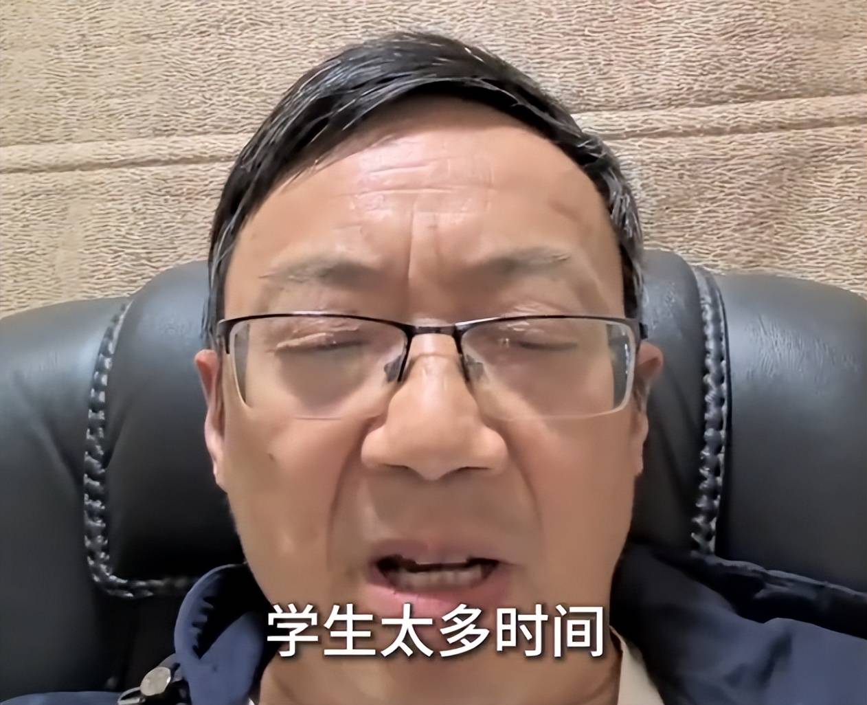 原創考研名師湯家鳳否認要取消英語課，只是建議降低英語權重