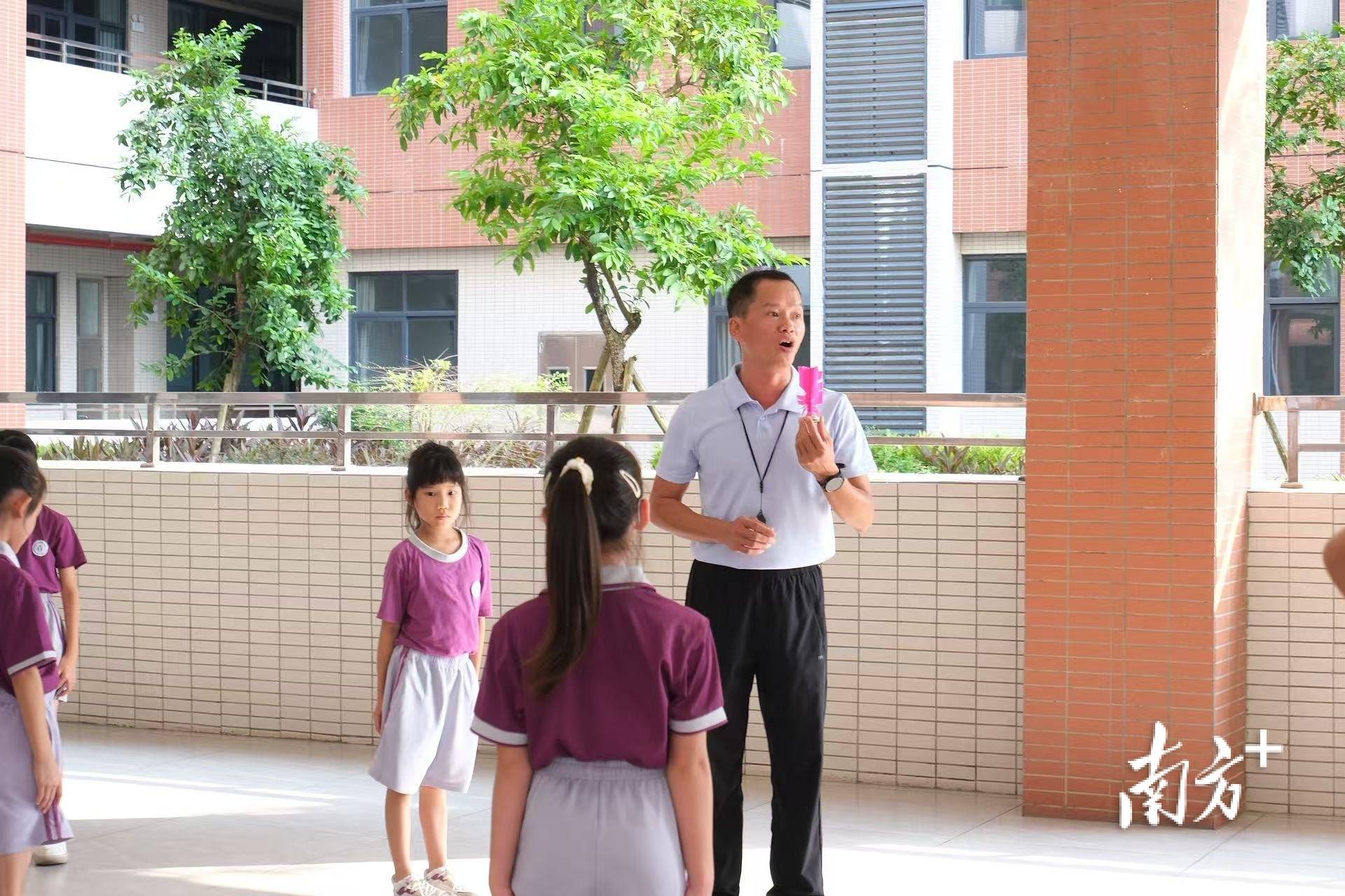 腳尖生花，我的老師最“能踢”｜肇慶市第十六小學劉樹端
