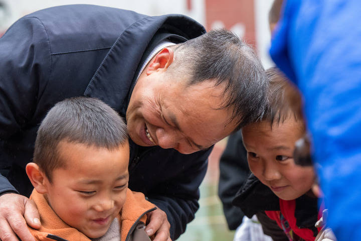 落松地小學沒講完的故事