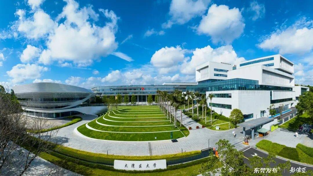 大學“進廠”，大城卡位