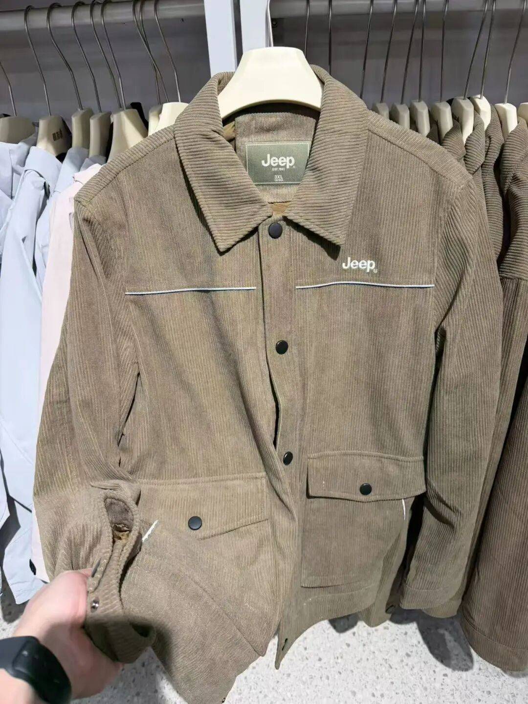 明天開業！200000件大牌服飾倉儲特賣，0.5折起！