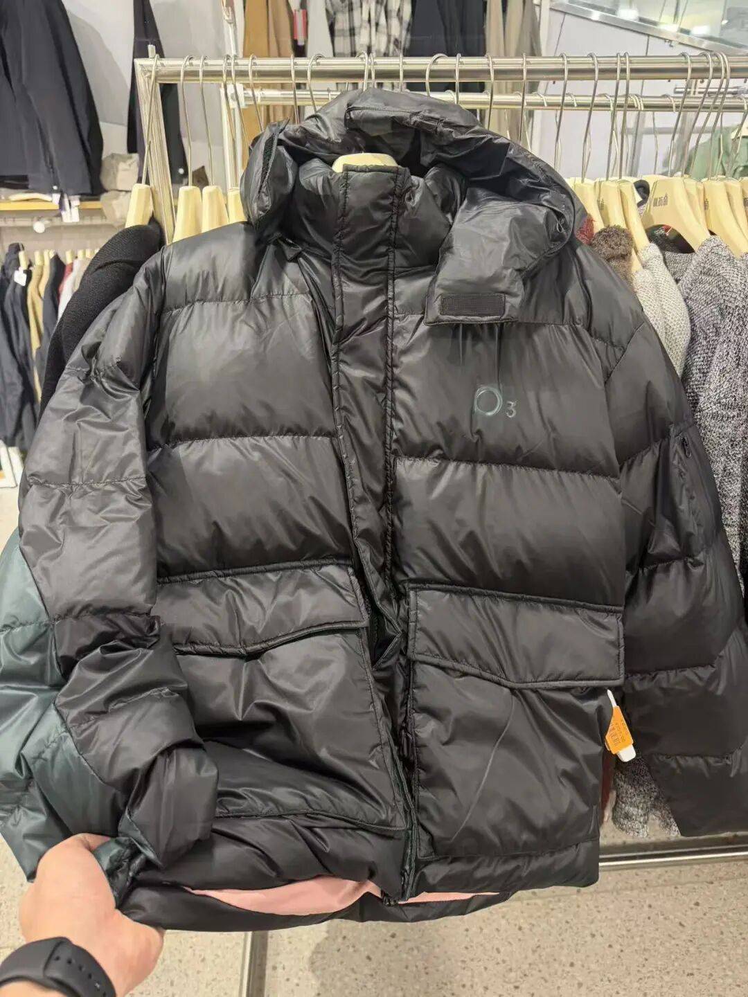 明天開業！200000件大牌服飾倉儲特賣，0.5折起！