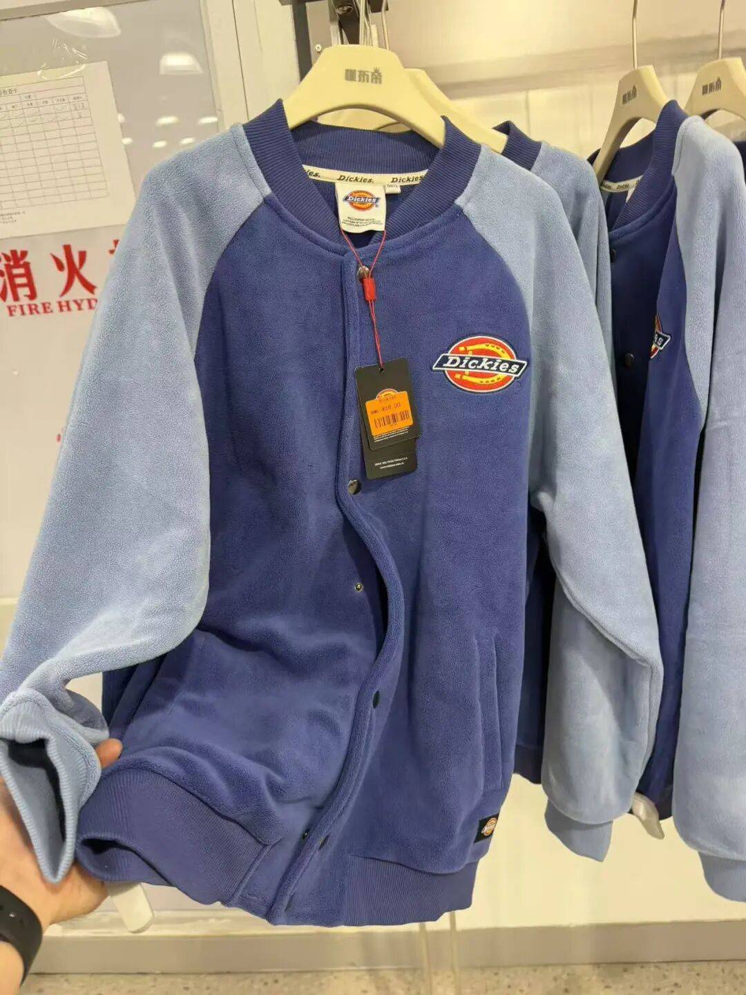 明天開業！200000件大牌服飾倉儲特賣，0.5折起！
