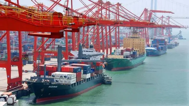 原創產能過剩、房產過剩、教育也過剩，是人口少了？還是都怪美國？