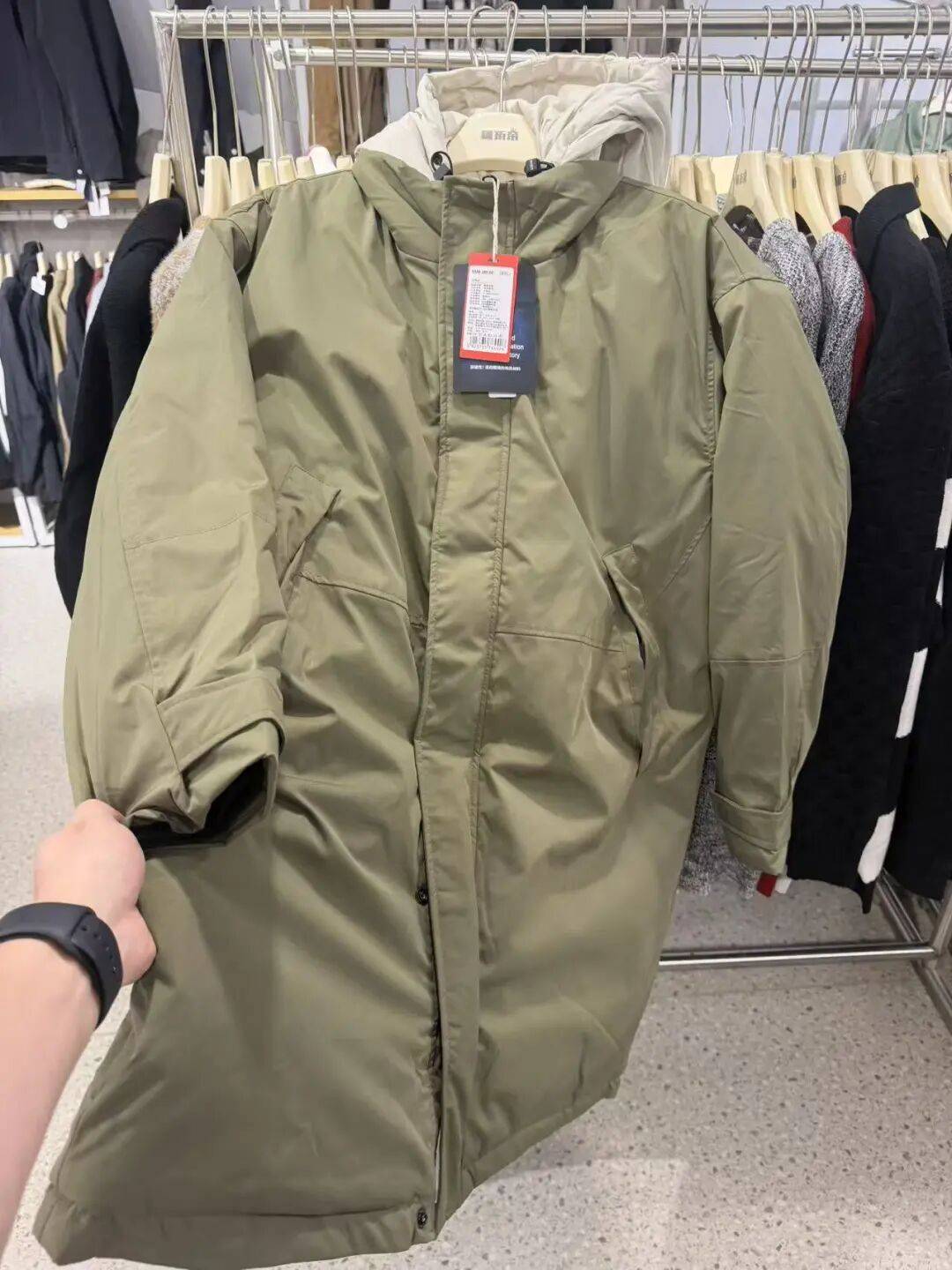明天開業！200000件大牌服飾倉儲特賣，0.5折起！